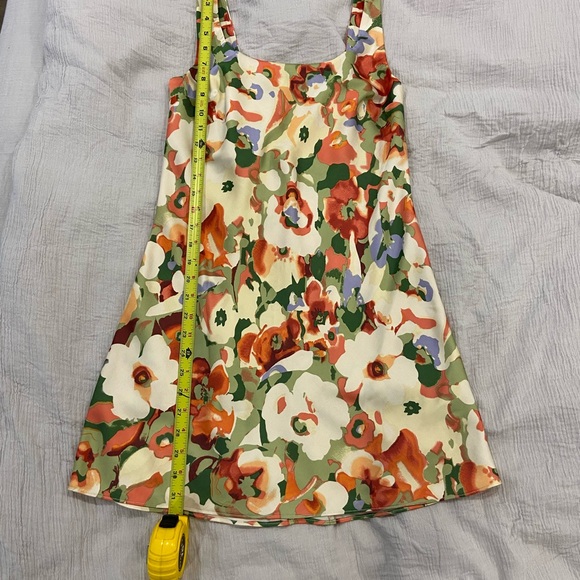 Abercrombie & Fitch - Satin Slip Mini Dress - Floral - Size XS - Picture 3 of 9